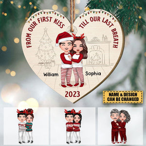 Christmas Doll Couple Standing Hugging - Personalized Wooden Ornament With Bow