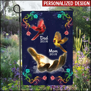 Memorial Flying Cardinals Family Loss Custom Names Garden Flag Gift for your loved one HTN13APR23XT2