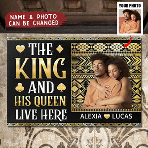 Black Couple The King And His Queen Live Here - Personalized Doormat