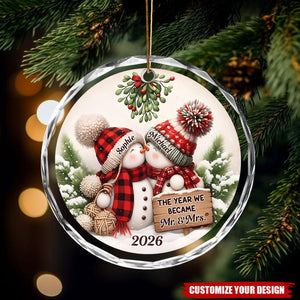 Kissing Snowman Couple Christmas - Personalized Glass Ornament