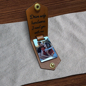 Personalized Photo Keyring in Leather Case - Best Gift For Your Loved One